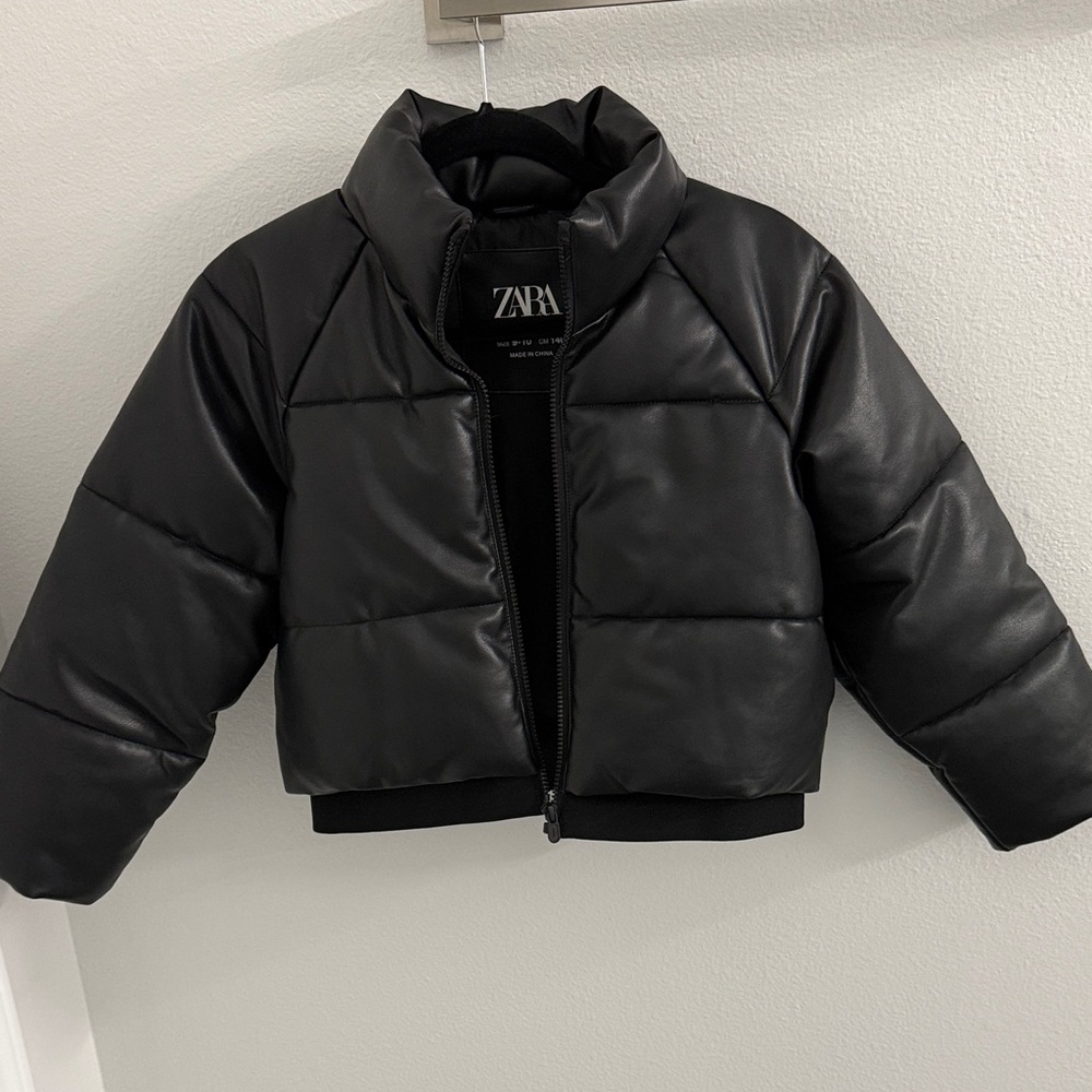 Zara Black Cropped Puffer Jacket